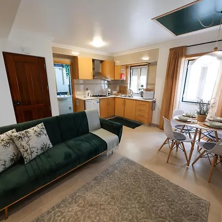 Manelmar Apartment *