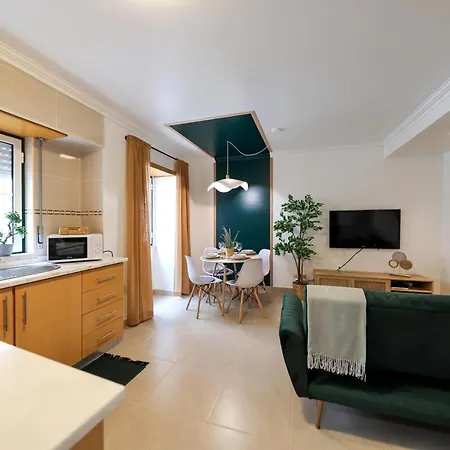 Manelmar Apartment *